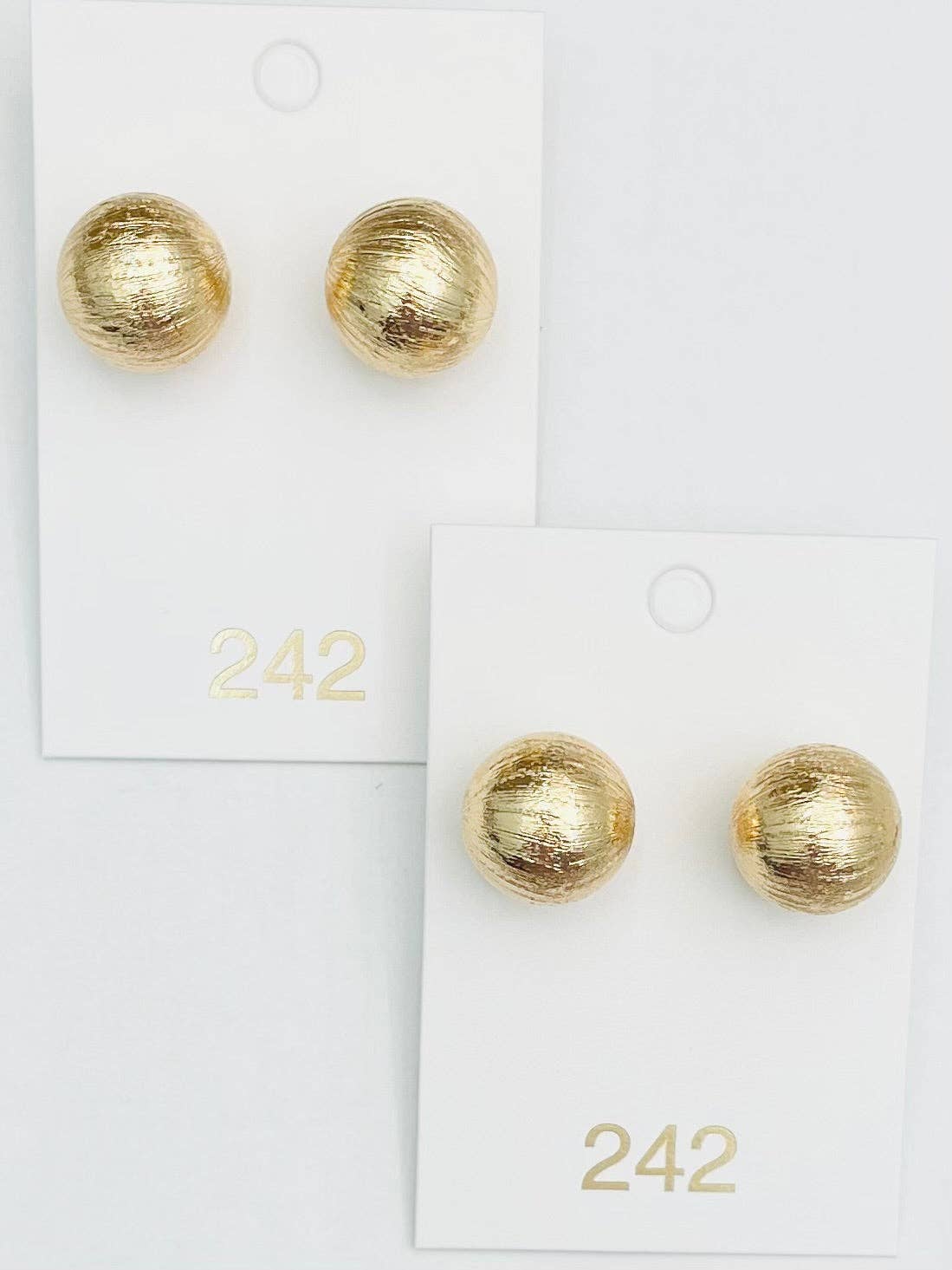 Big Ball Stud - Brushed Gold