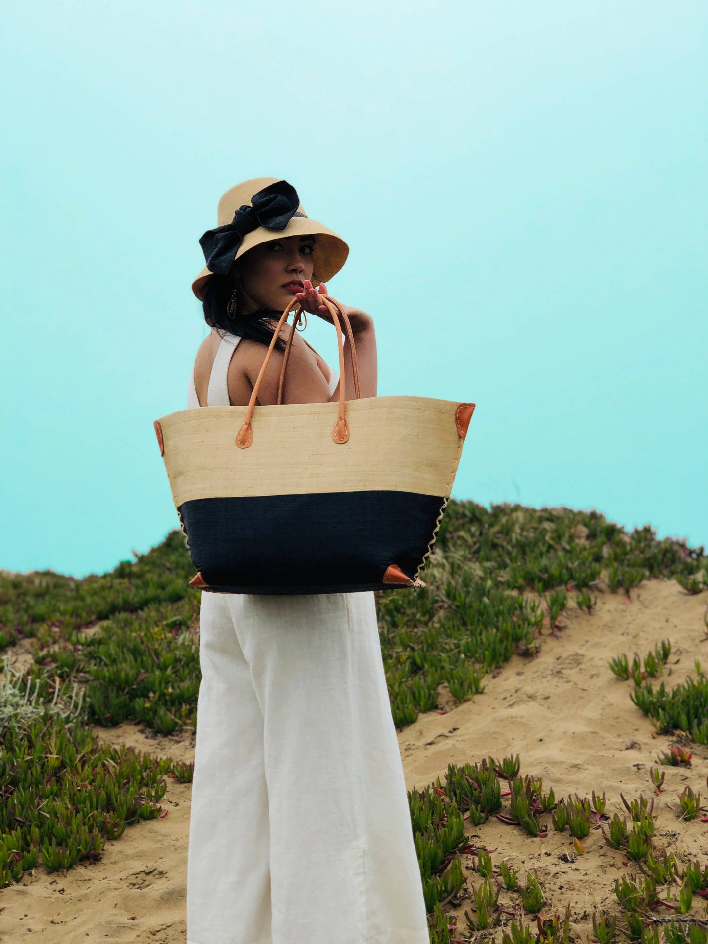 Monterey Two Tone Straw Tote Bag: Tobacco