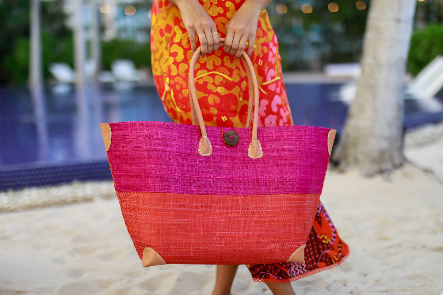 Monterey Two Tone Straw Tote Bag: Grey