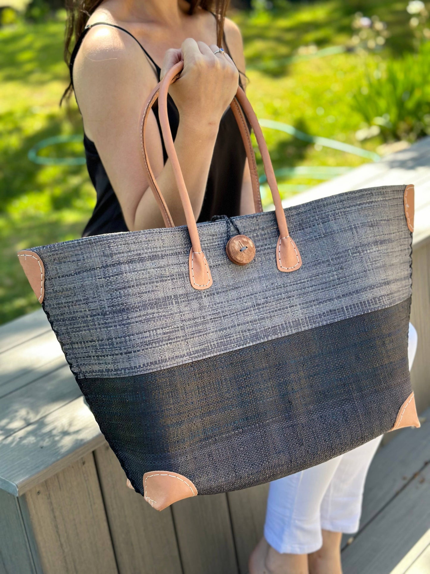 Monterey Two Tone Straw Tote Bag: Grey