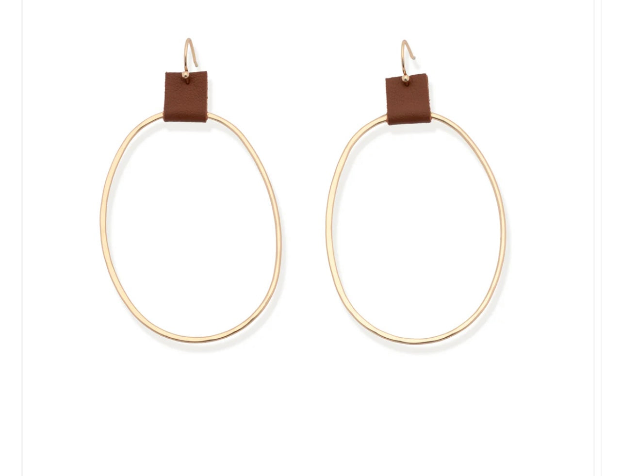 Leslie Curtis Claire- Gold Oval Hoop with Brown Leather