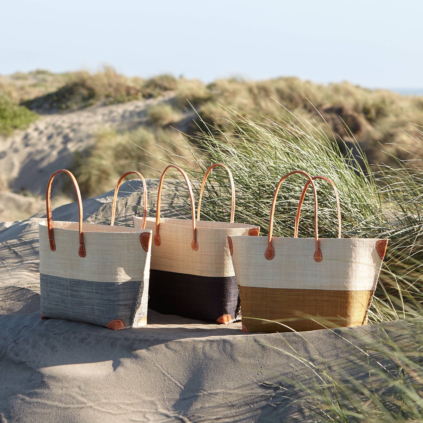 Monterey Two Tone Straw Tote Bag: Grey