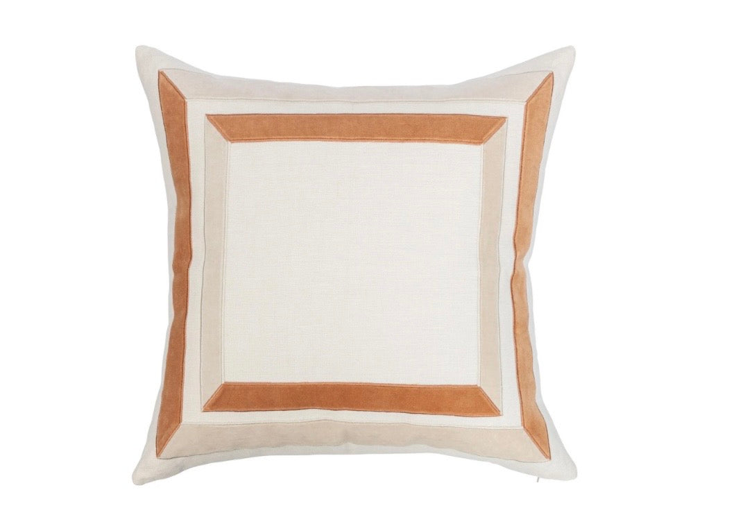 Maybrook Ivory/Natural Pillow 22x22