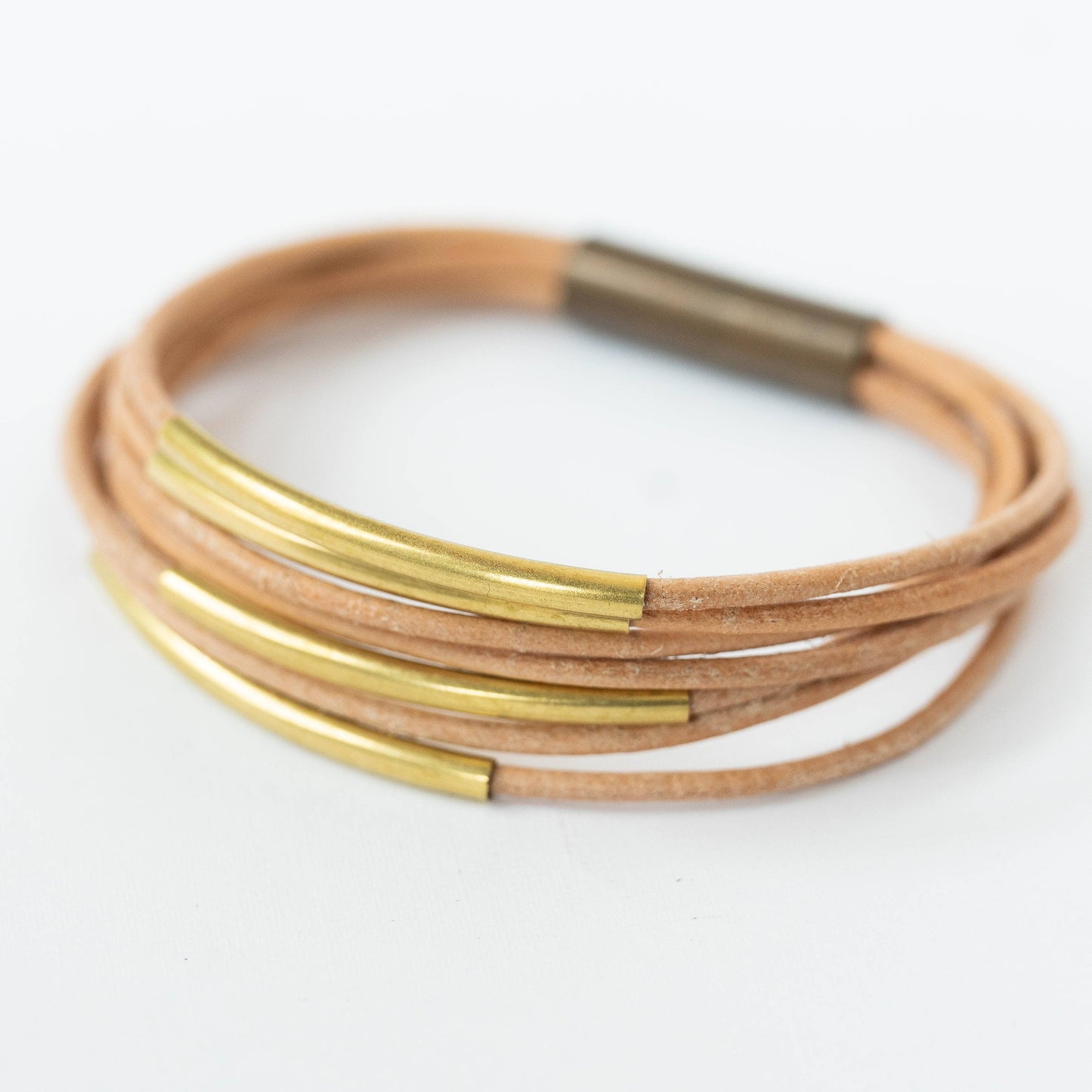 Natural leather bracelet with magnetic clasp: 7.5"