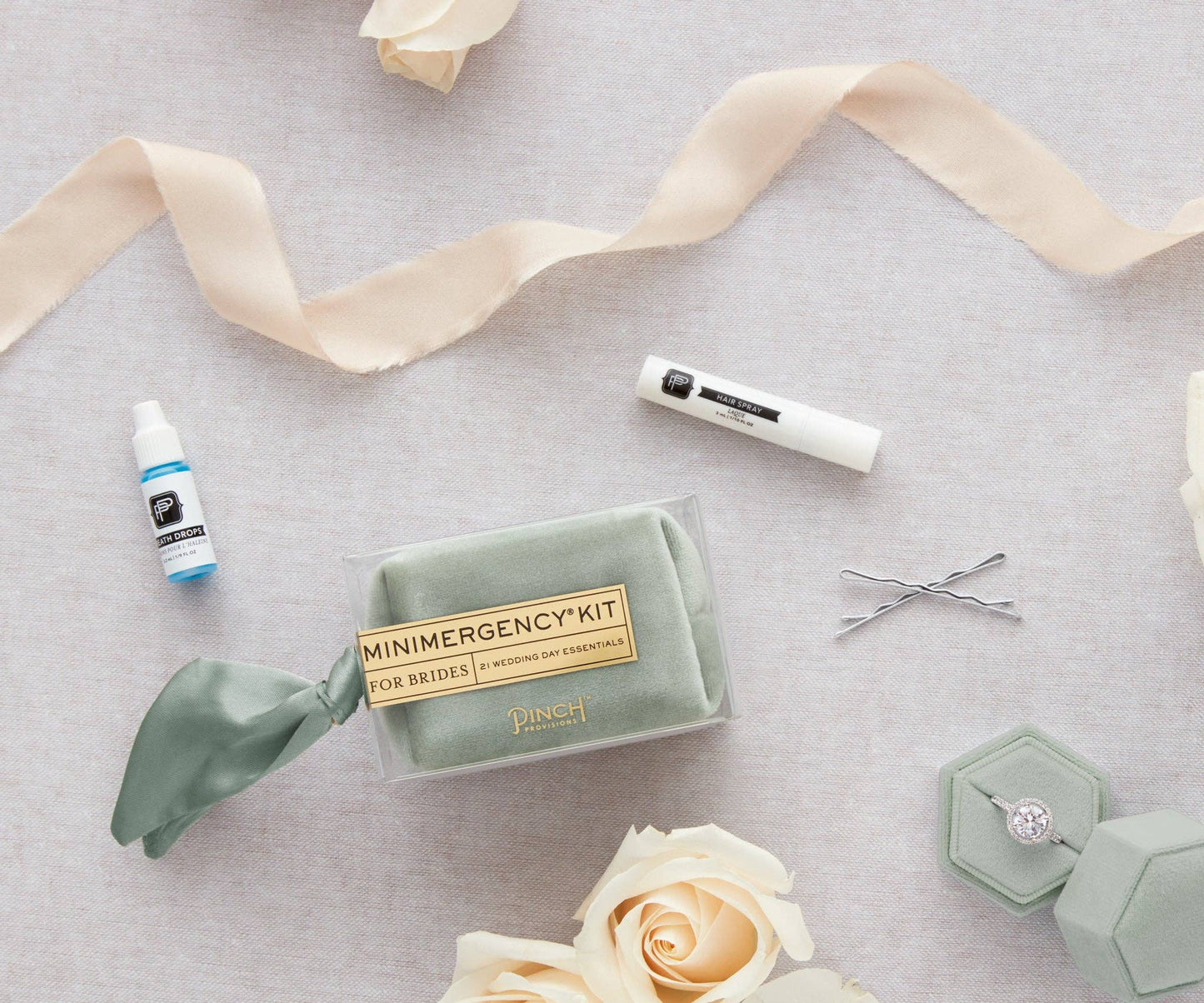 Velvet Minimergency Kit for Brides: Ivory