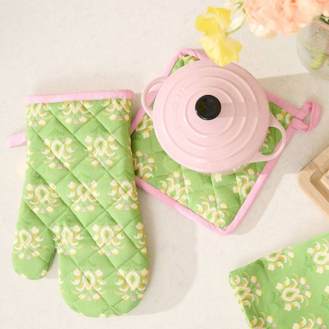 Rosemary Meadow Oven Mitt and Pot Holder Set: One Size