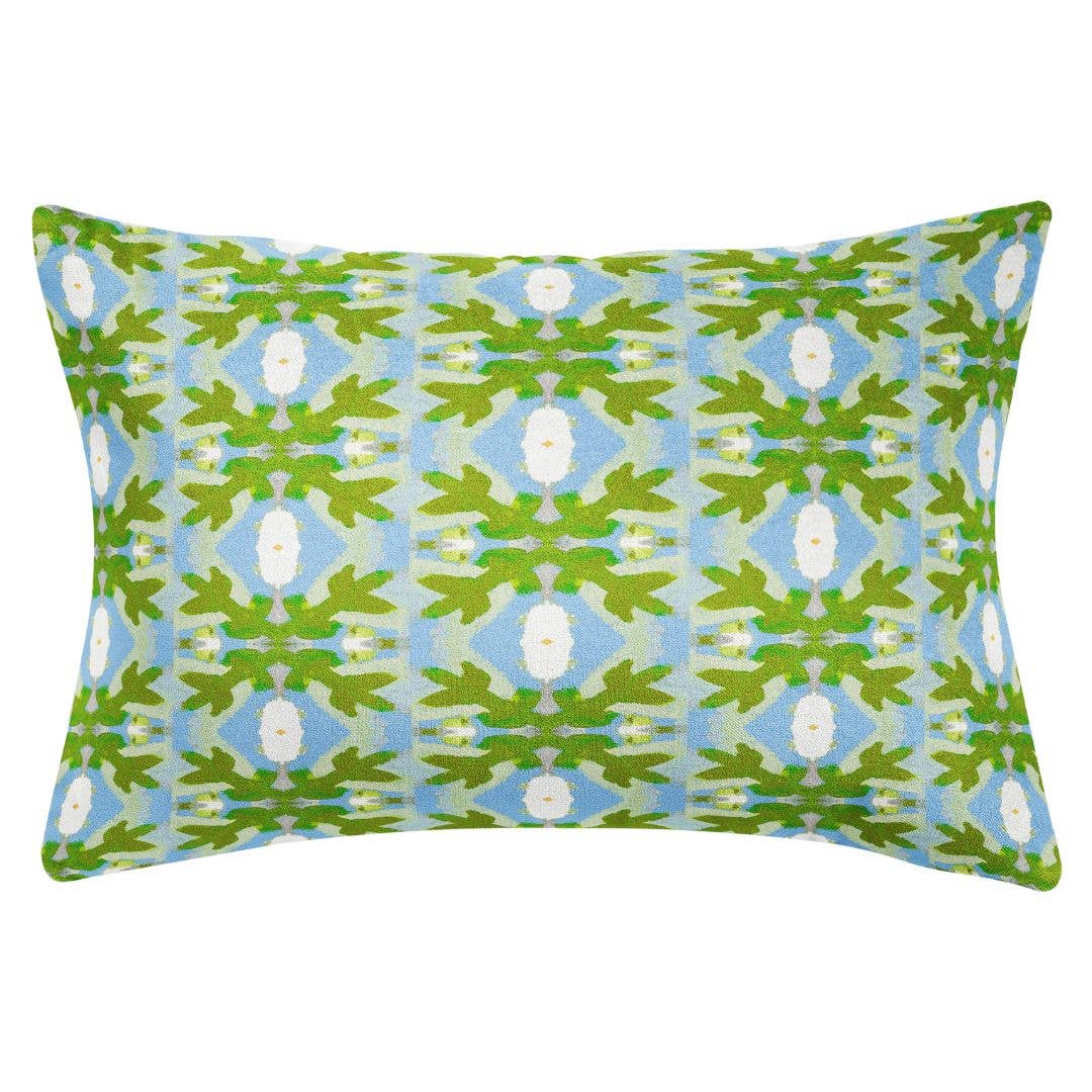 Aprés Ski Decorative Pillow: 22” x 22” Throw Pillow
