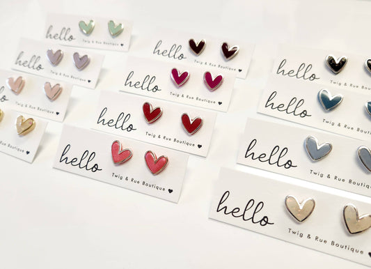 Heart clay studs: Fuschia / Gold heart