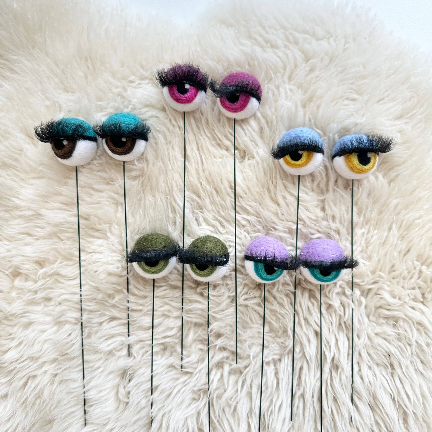 Felt Planter Eyeballs with Eyelashes : Pink