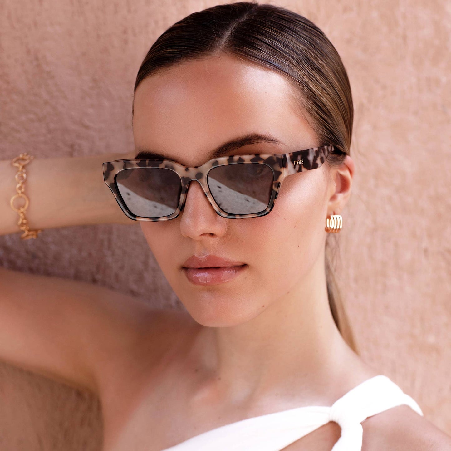 Freyrs Hayden Acetate Unisex Rectangular Sunglasses: Milky Tortoise