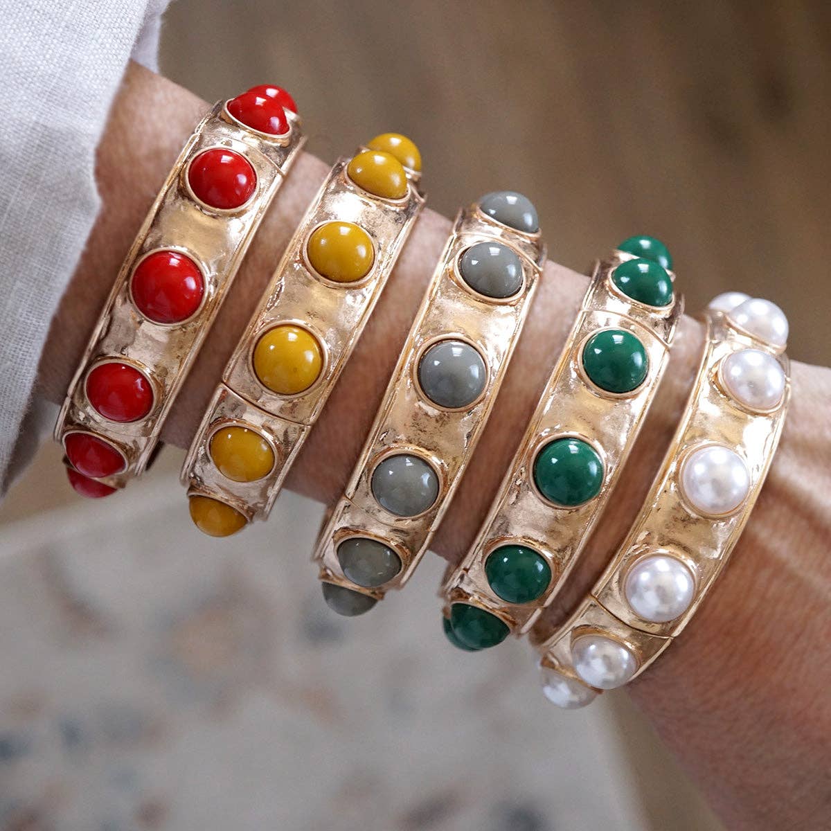 Eternity Statement Bangle Gold Tone Red Blue Brown Green Black Pearl: Black