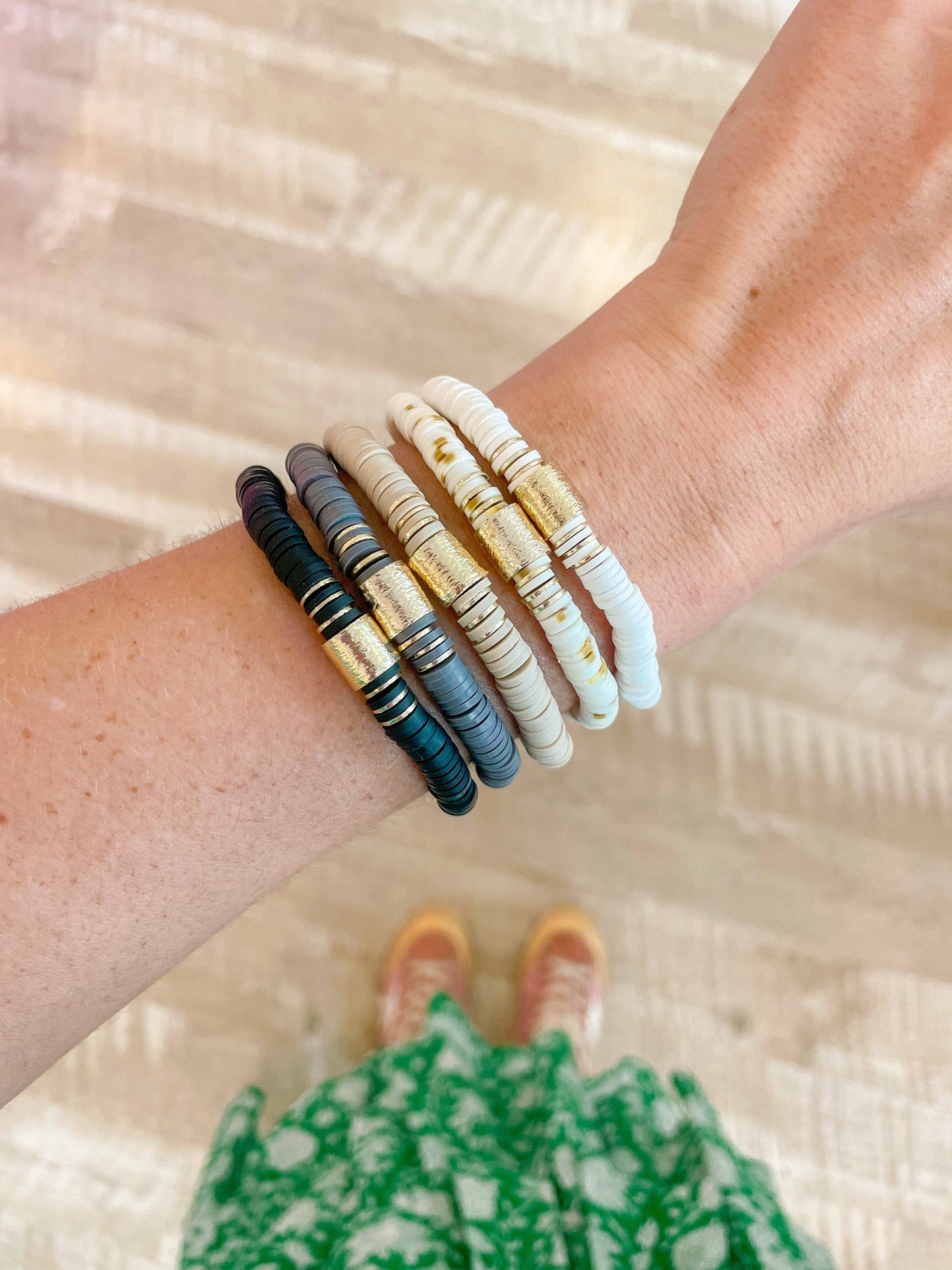 Cola Stacks Neutral Heishi: Black
