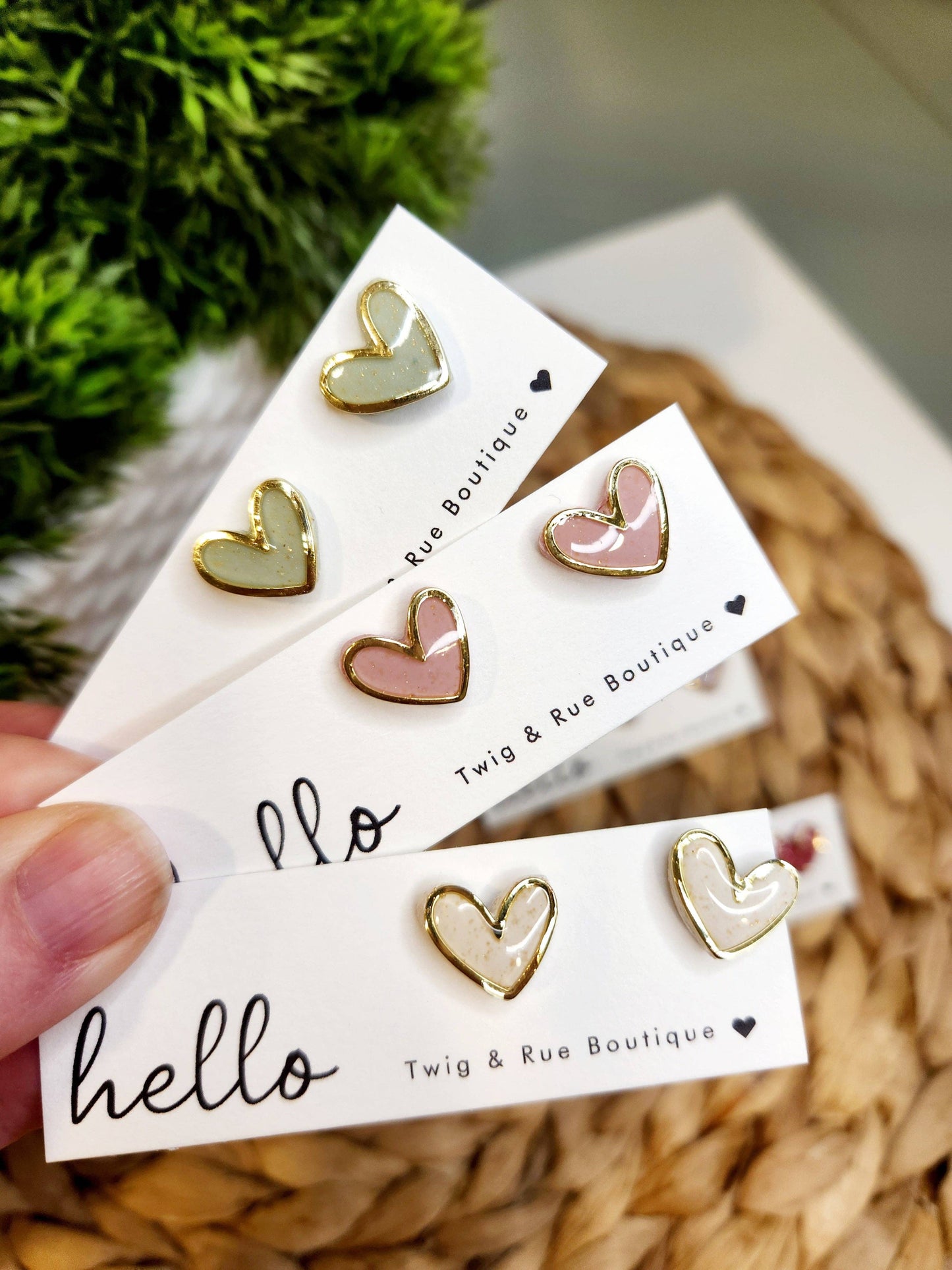 Heart clay studs: Light pink / Gold heart