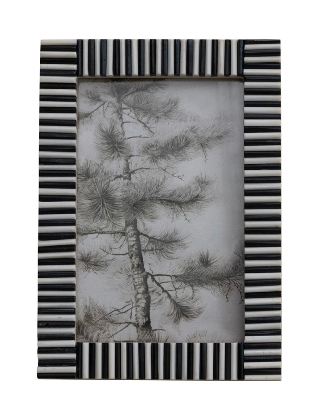 Ribbed Black & White Photo Frame