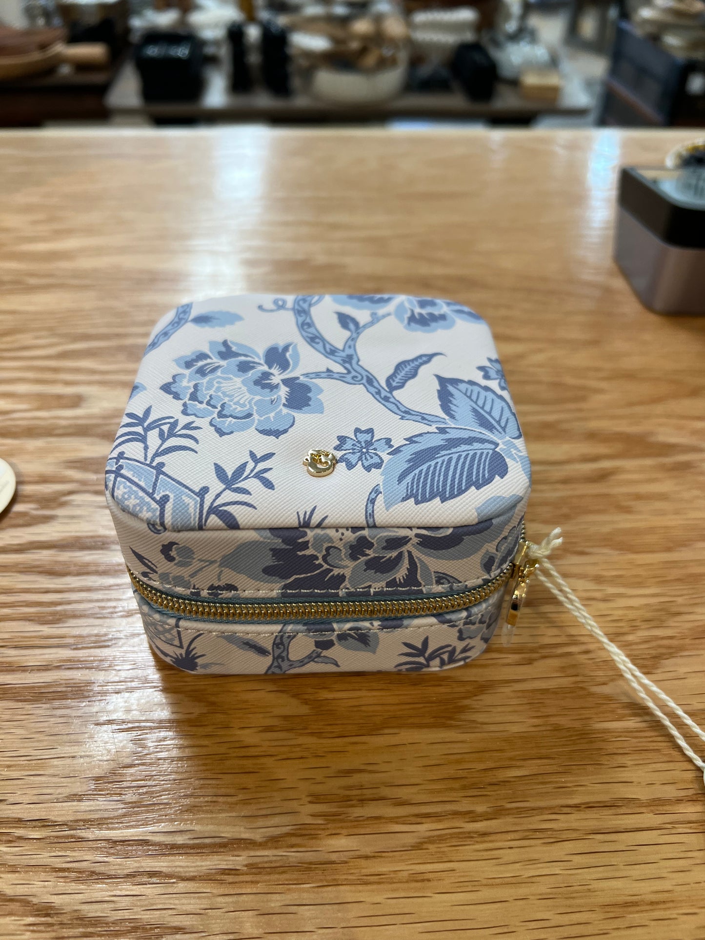 Spartina Jewelry mirror travel case garden toile Blue