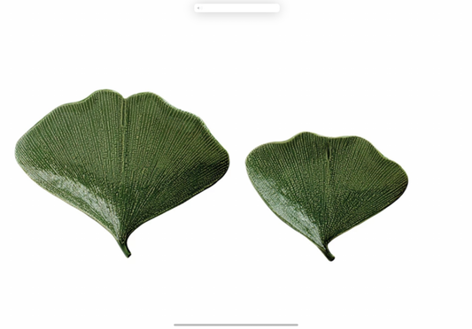 Debossed Stoneware Gingko Leaf Shaped Plate Large