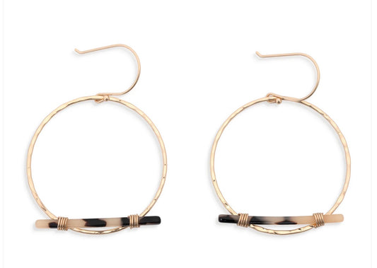 Leslie Curtis Destiny Gold Hammered Hoop with Tortoiseshell Bar