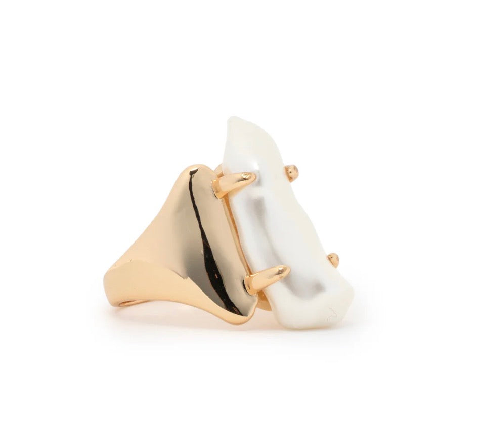 Leslie Curtis Dove Ring Chunky Pearl on Gold Band Adjustable