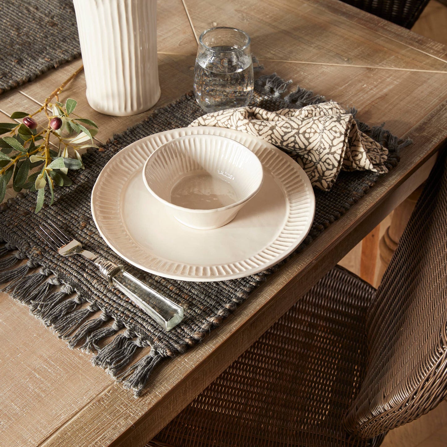 Rae Woven Fringe Placemat Grey