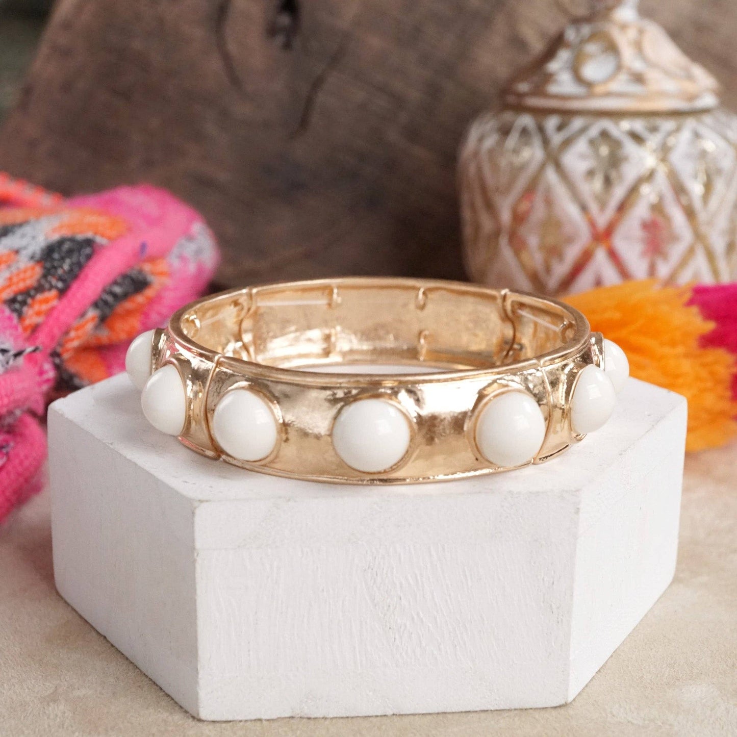 Eternity Statement Bangle Gold Tone Red Blue Brown Green Black Pearl: Red