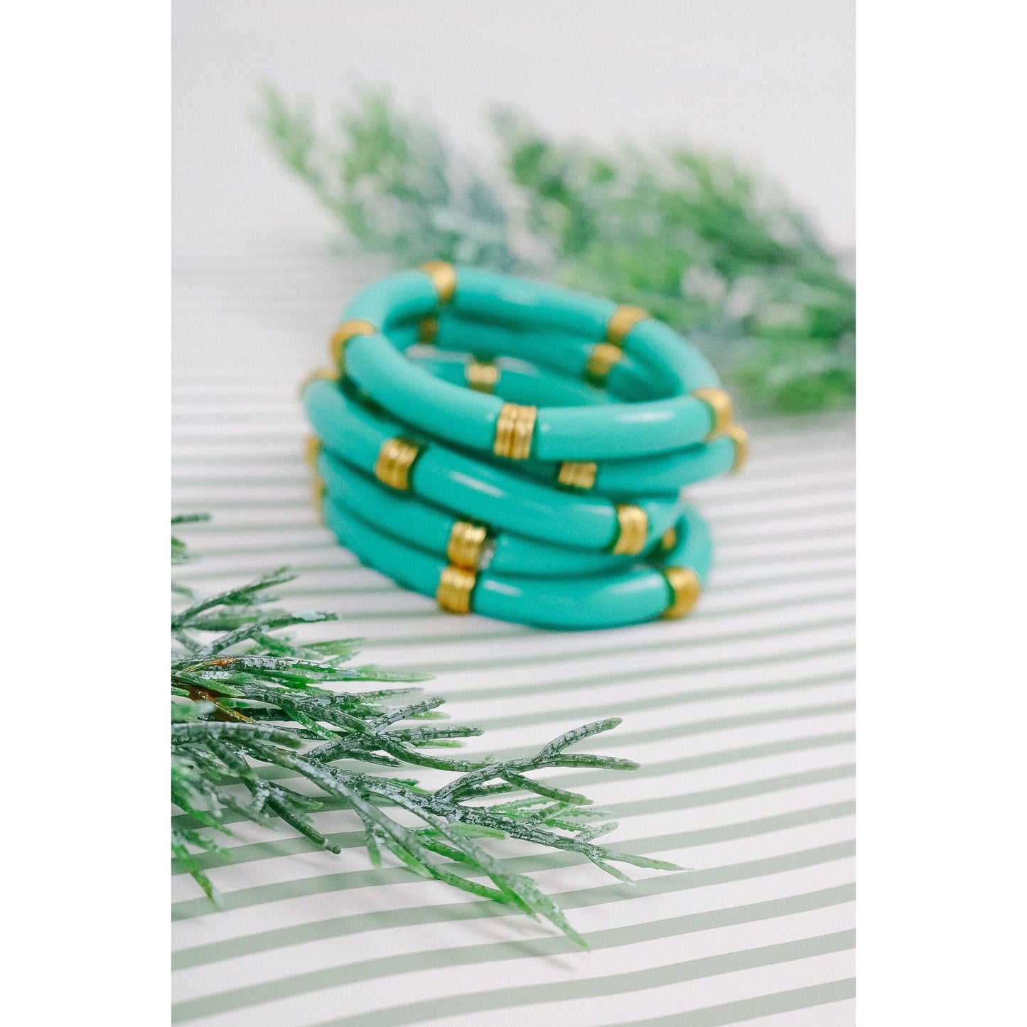 Acrylic Bamboo Stretch Bracelet: Digital Lavender