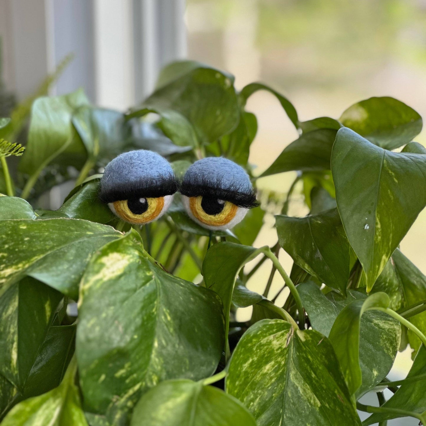 Felt Planter Eyeballs with Eyelashes : Pink