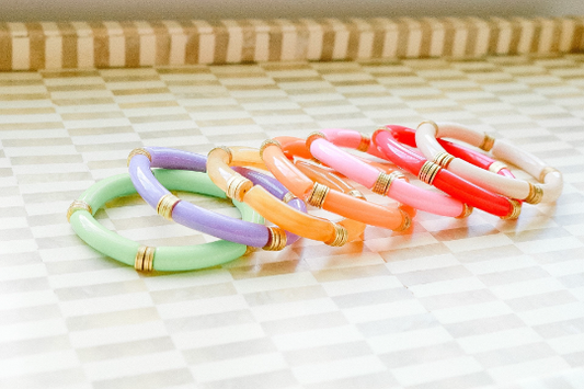 Acrylic Bamboo Stretch Bracelet: Purple