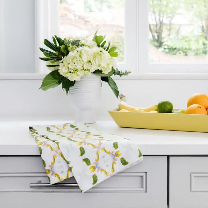 Dogwood Tea Towel: One Size - 21" x 28"